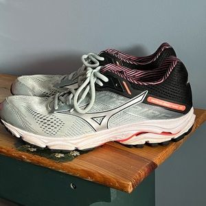 ~women’s size 10 gently used good condition~